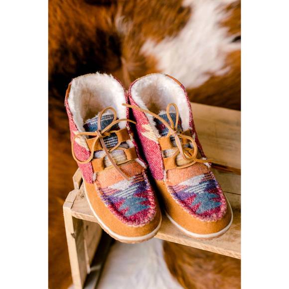 Minnetonka | Shoes | New Minnetonka Womens Torrey Moccasin Boots In Brown Multi